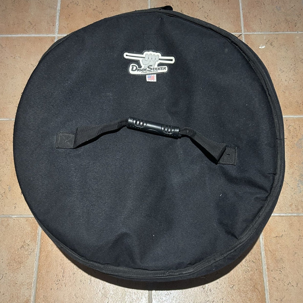 Drum Seeker gig bag 20x18 - used/usagé