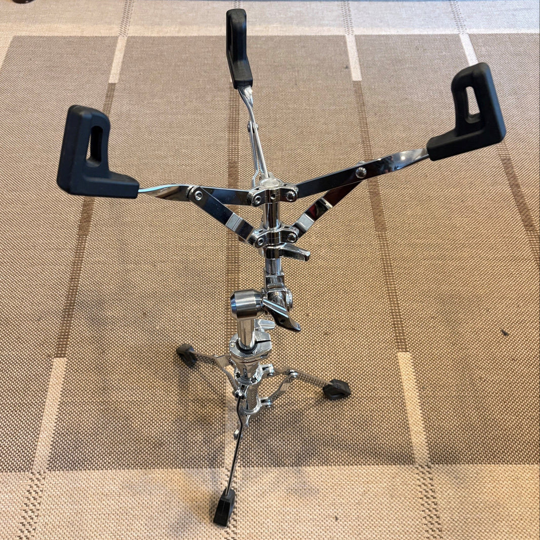 Pearl Snare Drum Stand with Uni-Lock Tilter S-930 - used/usagée