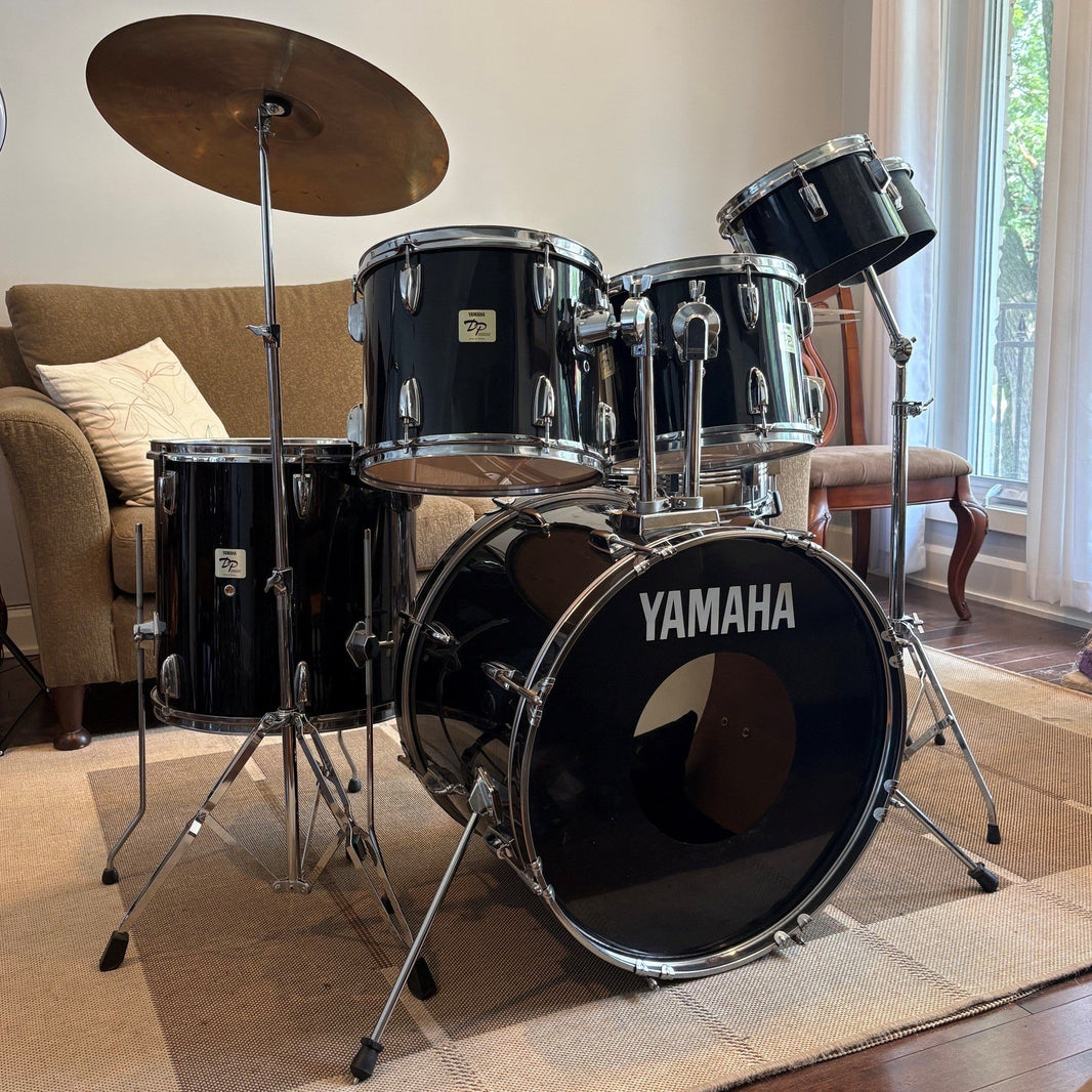 Yamaha DP drum set kit/Ensemble de tambours 7 MCX - used/usagé
