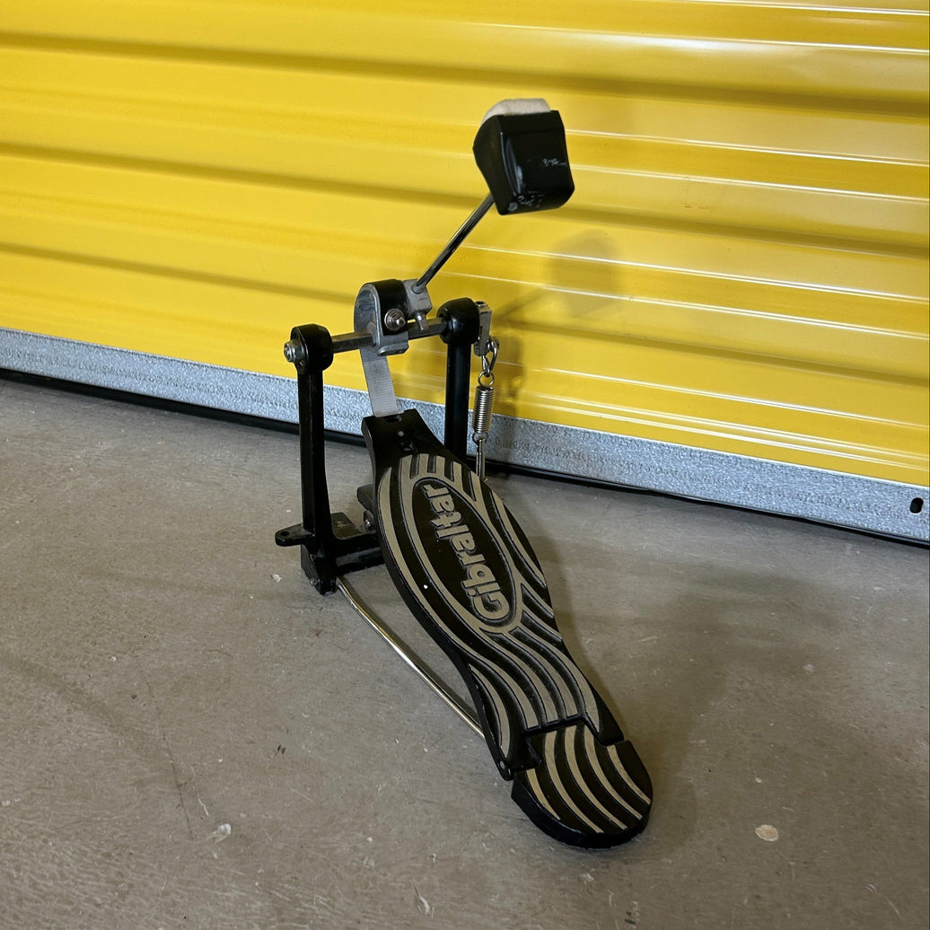 Gibraltar bass drum pedale with/avec strap - used/usagé