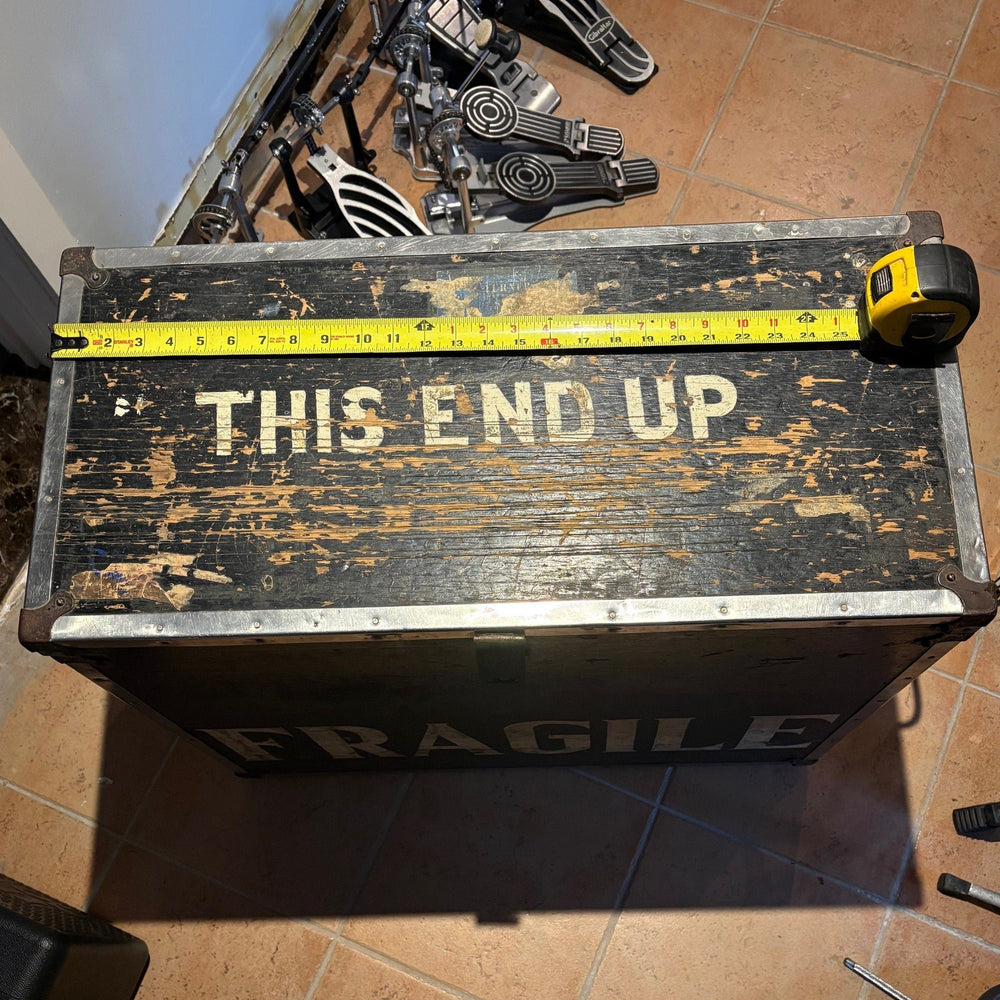 Case en bois/Wooden case - used/usagé