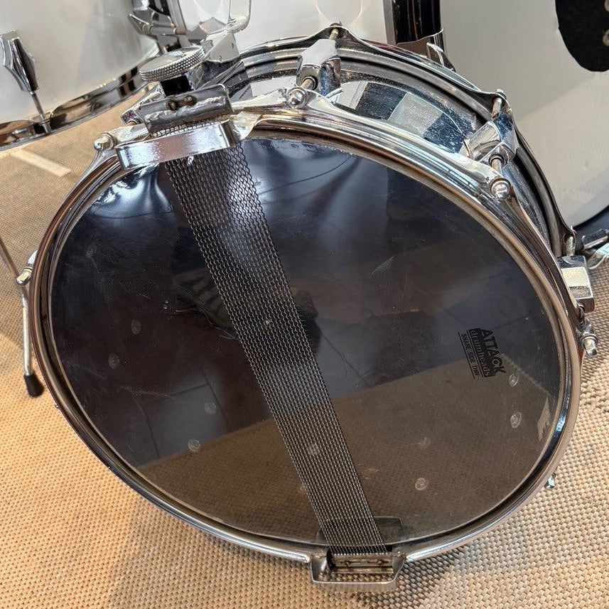 Fibes drum set kit fiber glass/Ensemble de tambours en fibres de verre - used/usagé