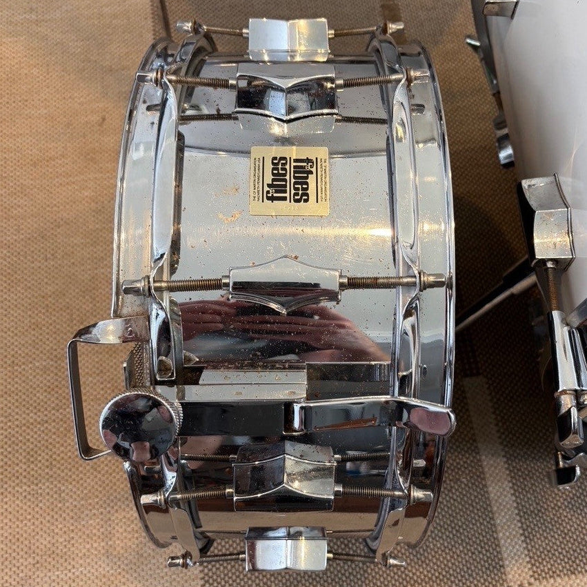 Fibes drum set kit fiber glass/Ensemble de tambours en fibres de verre - used/usagé