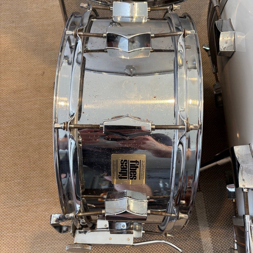 Fibes drum set kit fiber glass/Ensemble de tambours en fibres de verre - used/usagé