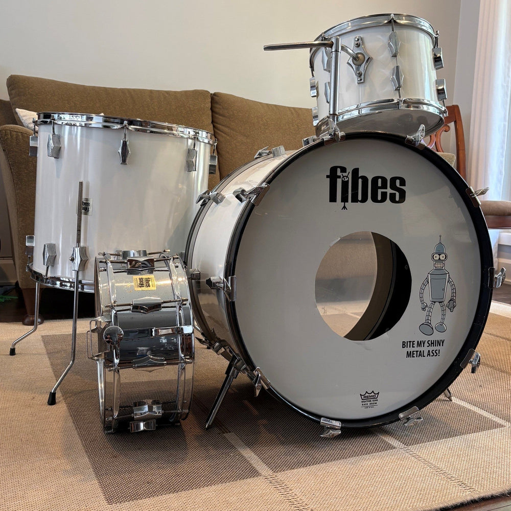 Fibes drum set kit fiber glass/Ensemble de tambours en fibres de verre - used/usagé