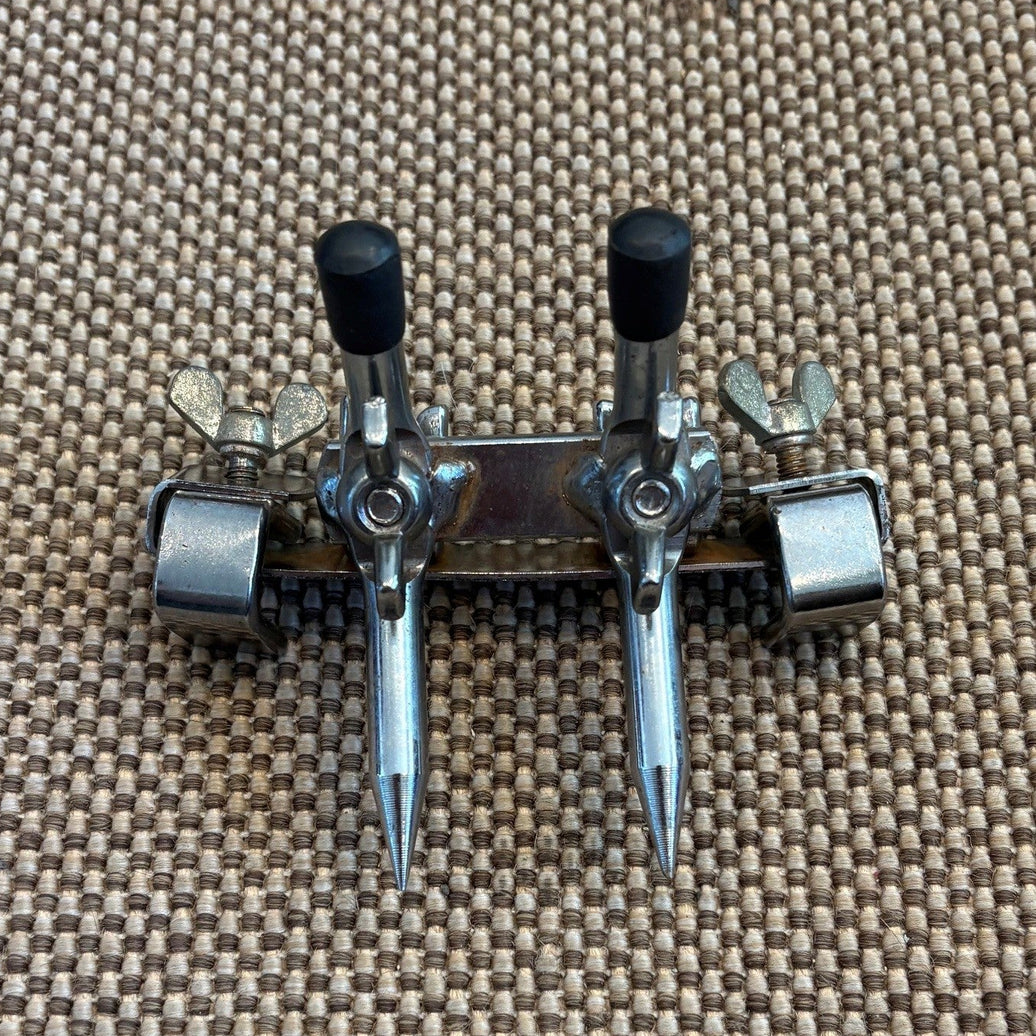 Gibraltar SC-4402 Hoop Mounted Bass Drum Anchor/Griffes a bass drum - used/usagées