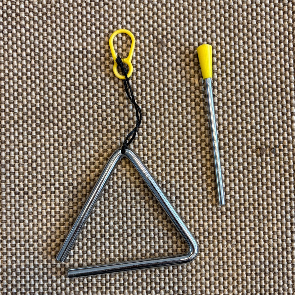 MP triangle Small/petit - used/usagé