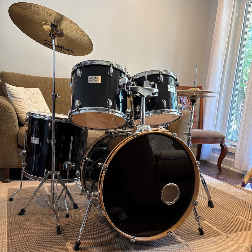 Mapex Venus Drum/Batterie  set kit/ensemble with/Avec Zildjian cymbal(e)s - used/usagée
