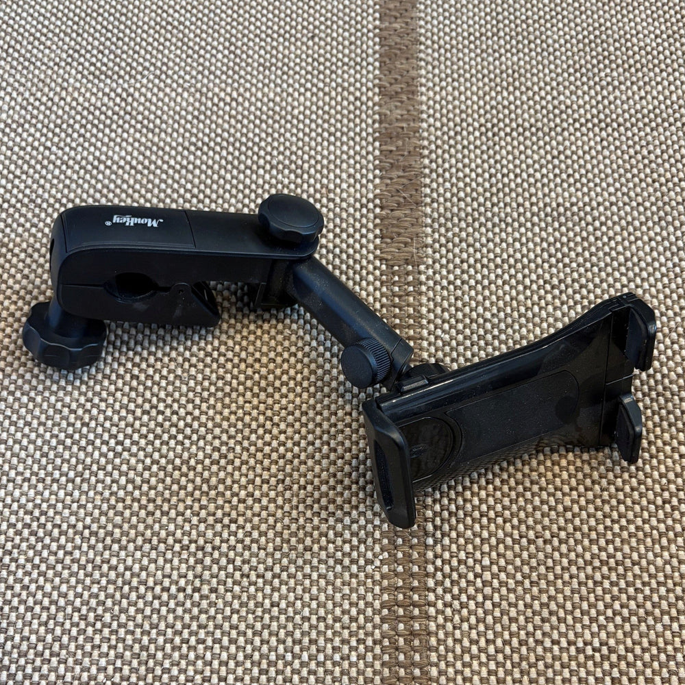 Moukey Adjustable Phone Holder Clip-on stand/Clip pour supporter un téléphone - used/usagée