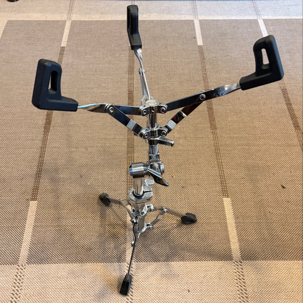 Pearl Snare Drum Stand with Uni-Lock Tilter S-930 - used/usagée