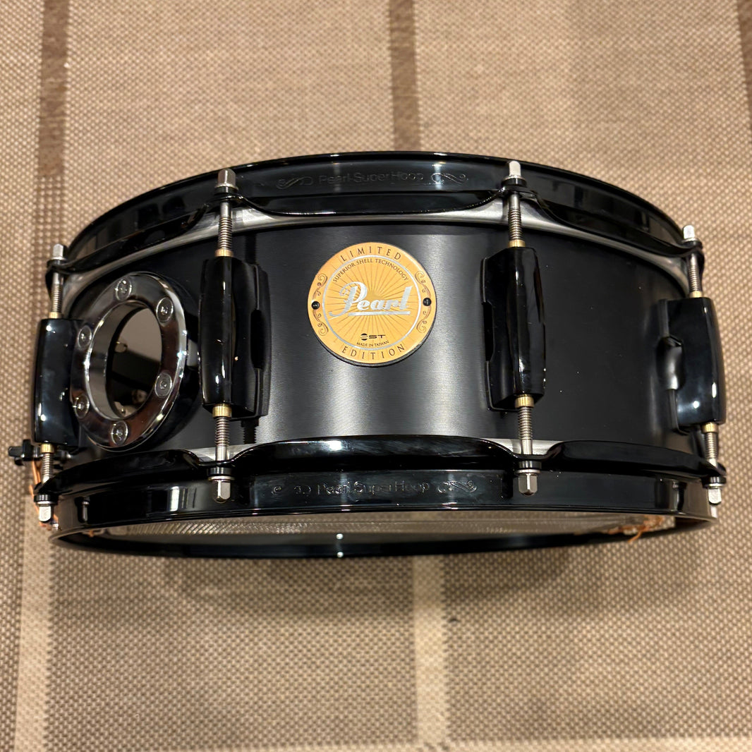 Pearl Ultracast Aluminium snare drum vented(4)/en aluminium et 4 trous - used/usagé