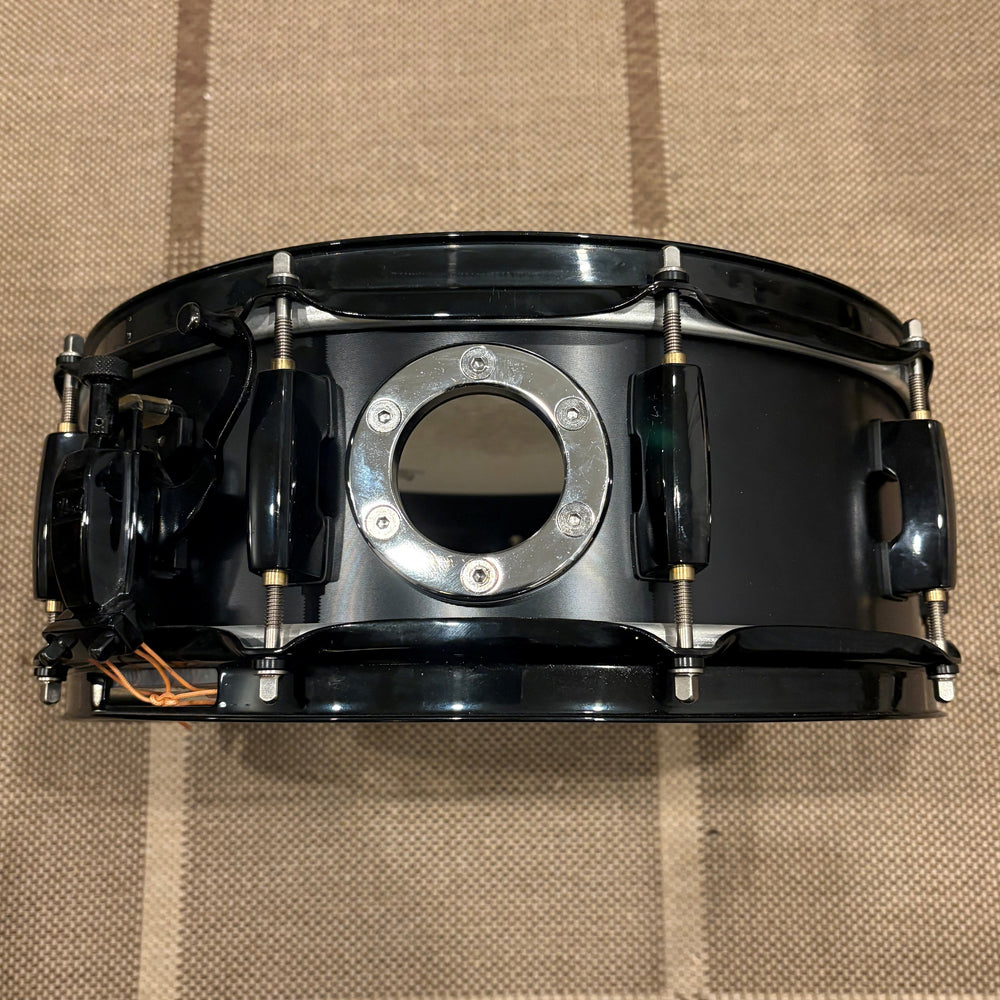Pearl Ultracast Aluminium snare drum vented(4)/en aluminium et 4 trous - used/usagé