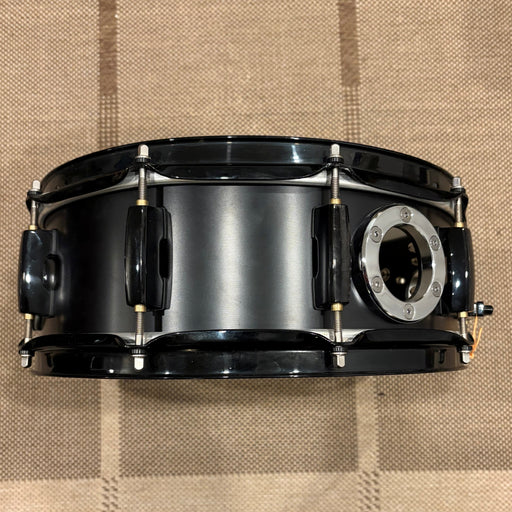 Pearl Ultracast Aluminium snare drum vented(4)/en aluminium et 4 trous - used/usagé