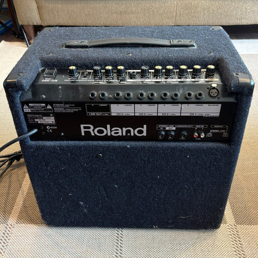 Roland KC-350 Stereo Mixing Drum/Keyboard Amp/amplificateur de drum ou clavier - used