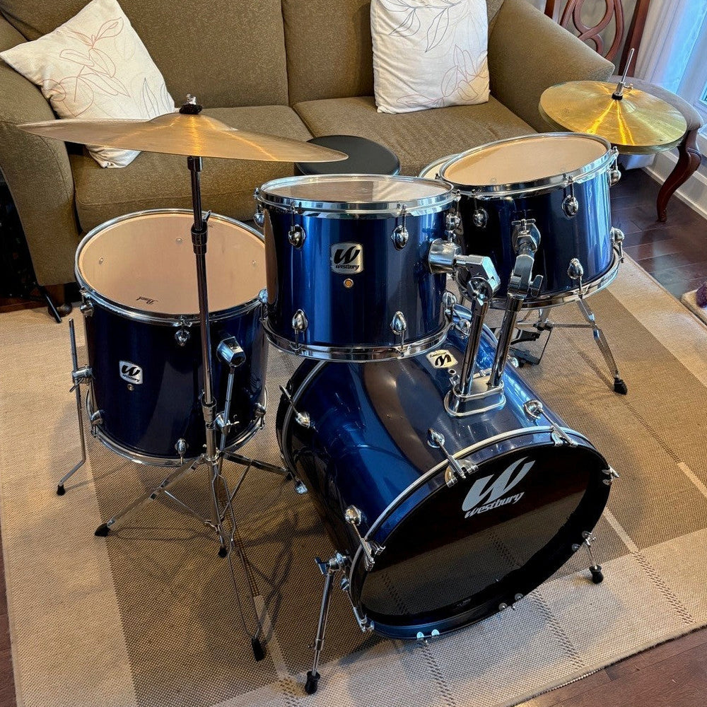 Westbury drum kit set complet/ensemble de tambours complet - used