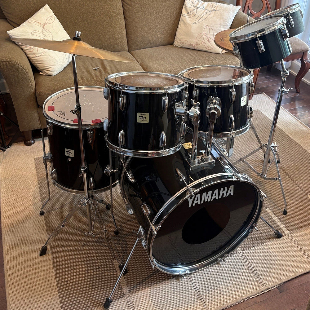 Yamaha DP drum set kit/Ensemble de tambours 7 MCX - used/usagé
