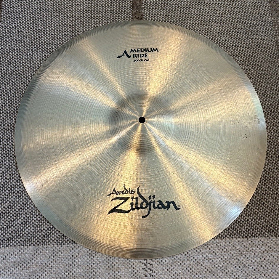 Zildjian Medium Ride de 20 pouces A0034 - used/usagée
