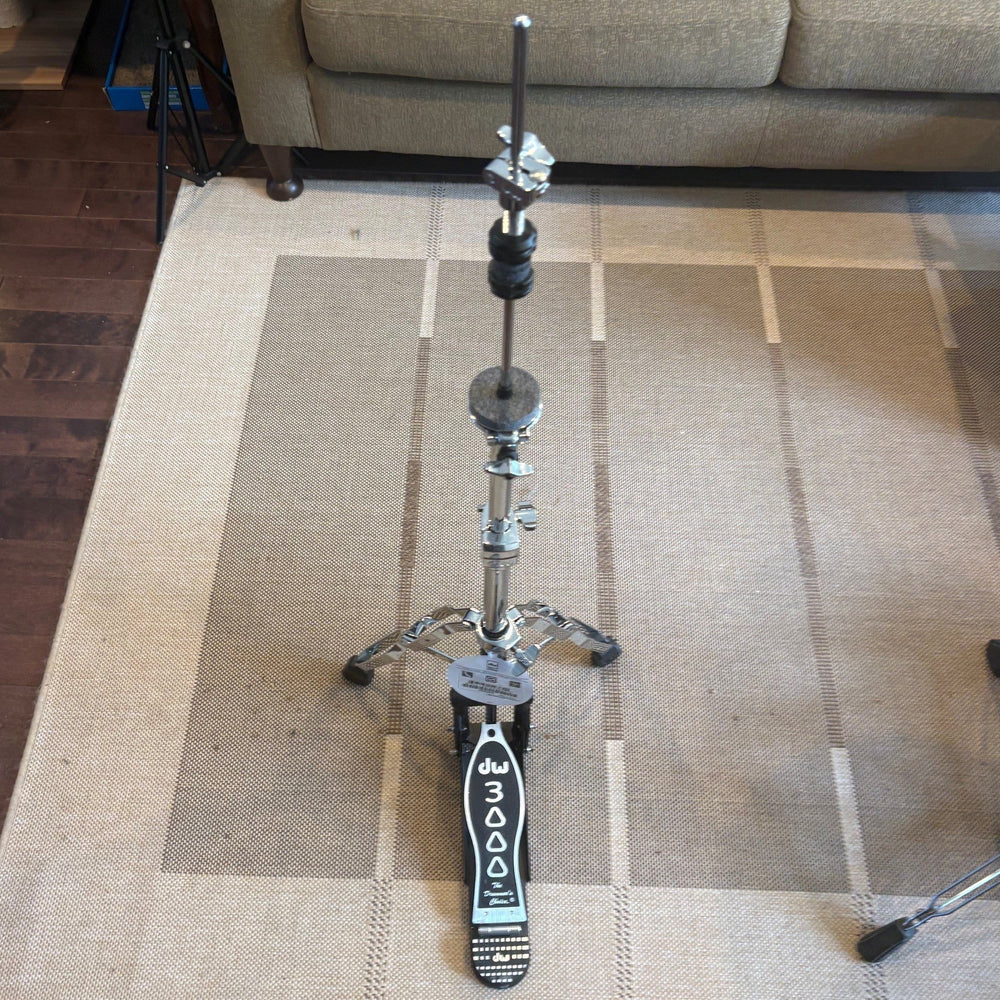 DW 3000 hi-hat stand 2 legs - used/usagé