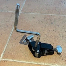 Pearl cawbell holder/ support a cloche a vache- used/usagé