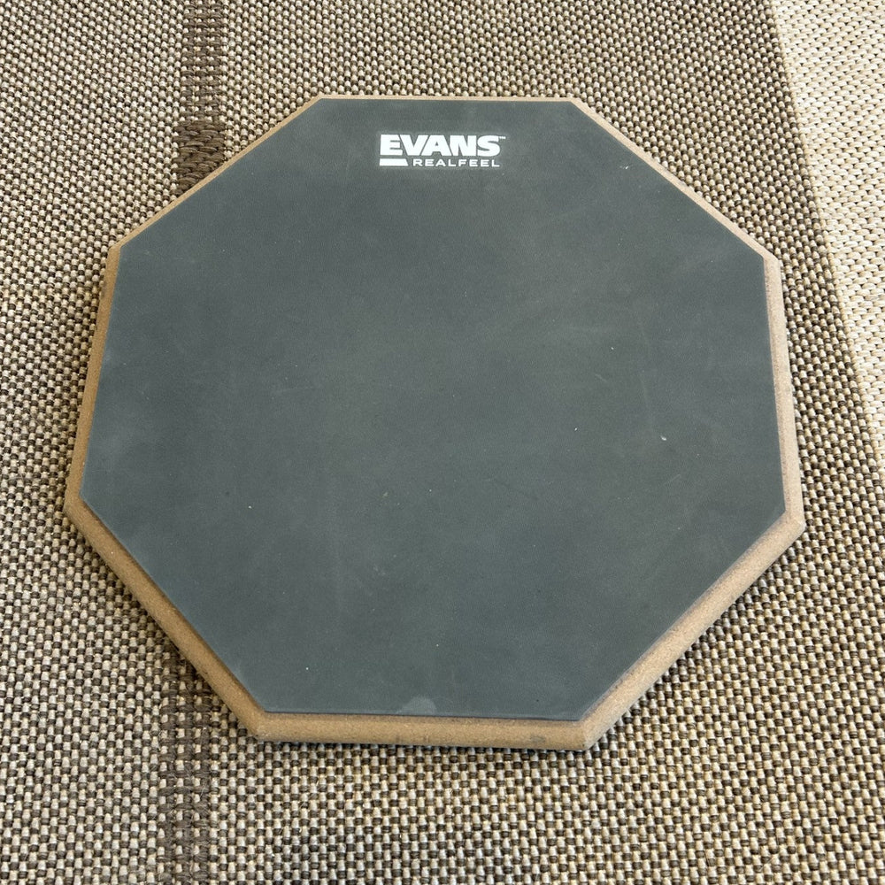 Realfeel practice pad 12 used/usagé