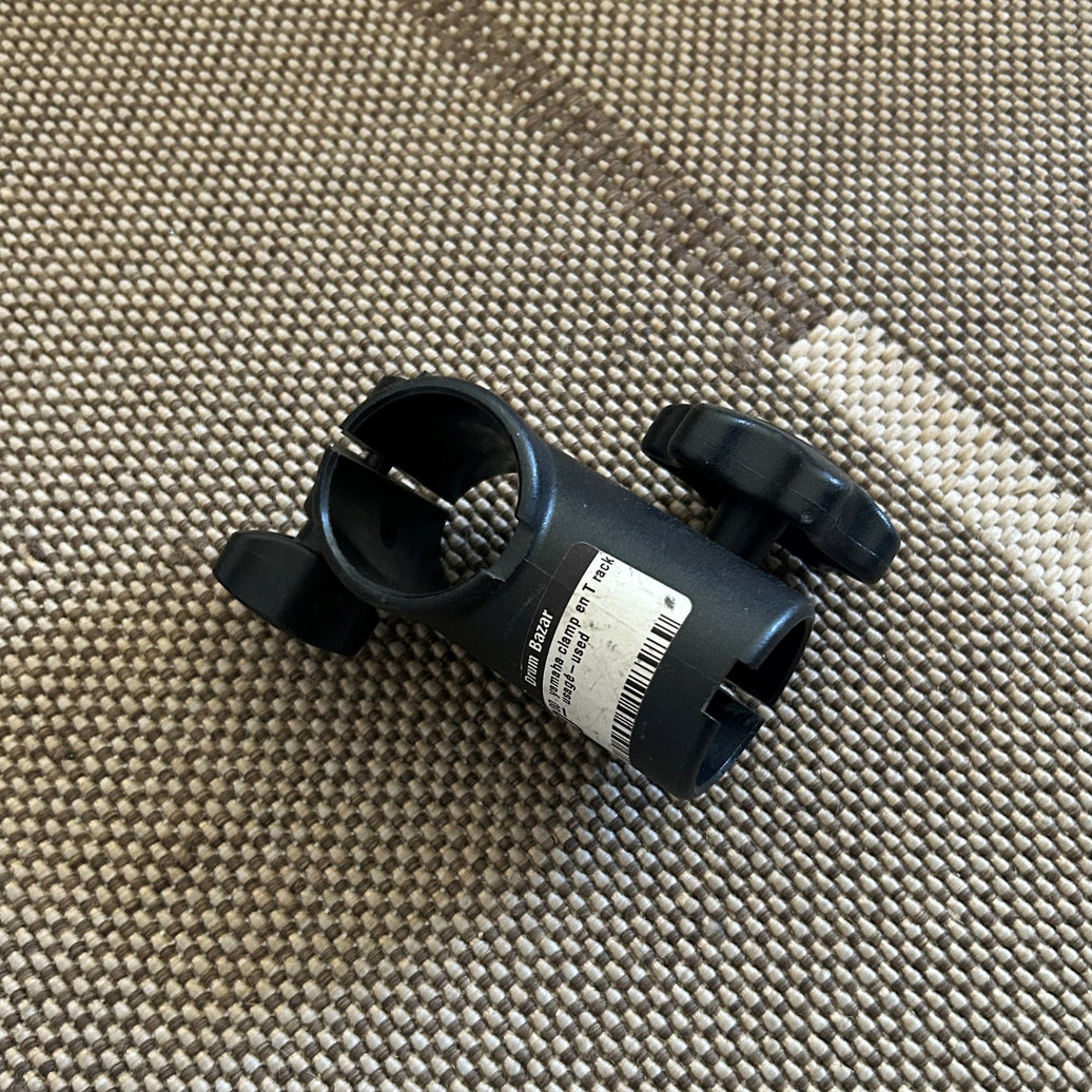 Yamaha rack clamp - used/usagé